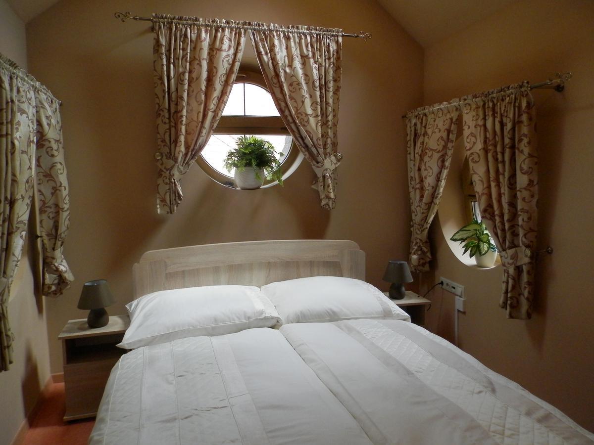 Nagyret Panzio Eger Bed & Breakfast Eksteriør bilde